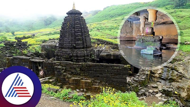 Trekking Places Harishchandragad Kedareshwar Cave Temple  roo