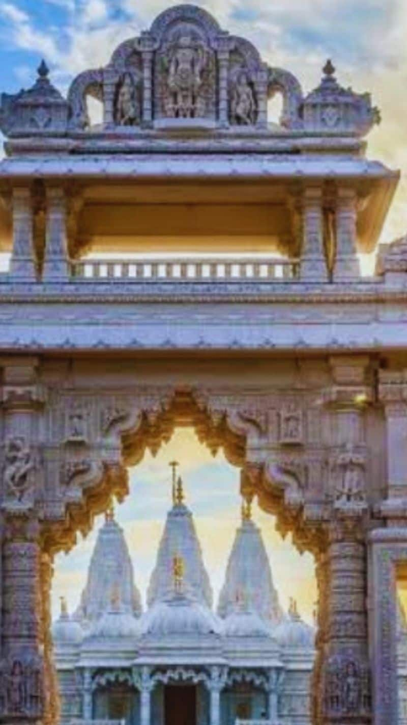 biggest hindu swaminarayan akshardham temple in america kxa 