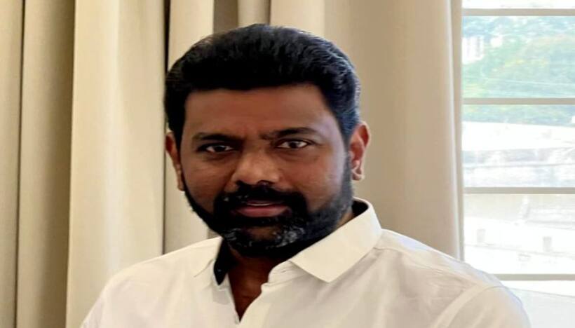 లోకేష్ సన్నిహితుడు గుణ్ణం చంద్రమౌళి నివాసంలో ఐటీ సోదాలు.. 