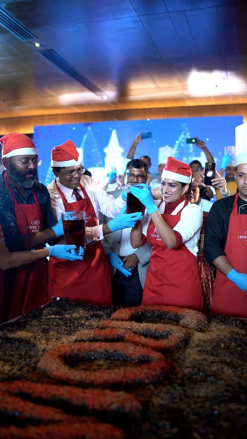 Crowne Plaza Kochi Christmas cake mixing ceremony 2023 Swasika