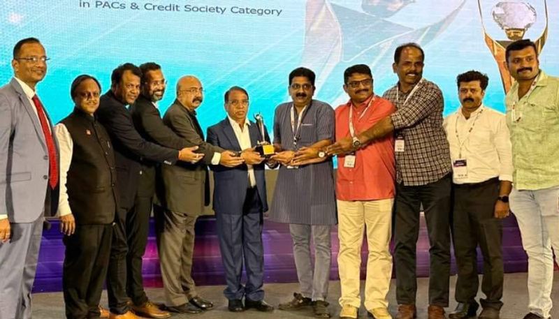 model of excellence Kerala Police Co-operative Society won the award ppp