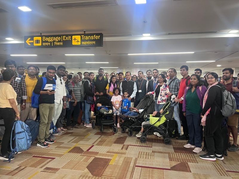 Second batch of Indians reached Delhi from Israel, 235 people have come from Tel Aviv sgb