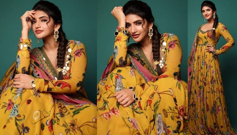 Sreeleela looks beautiful in yellow chudidar NSK