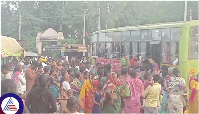 Karnataka Women show strength on Saturday Amavasya All KSRTC buses full rush sat