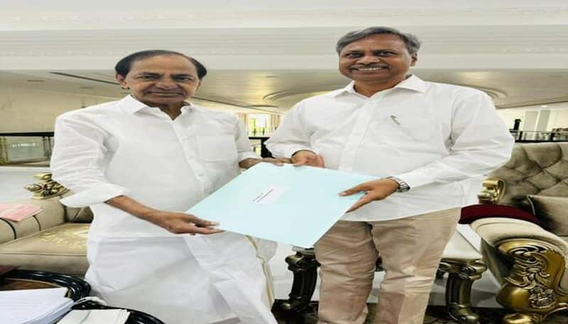 KCR Gives To B-form To  Palla Rajeshwar Reddy lns