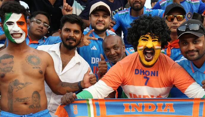 Cricket Fans