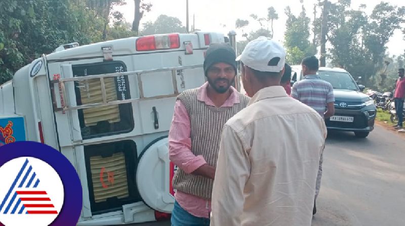 TT Vehicle overturned near dharmasthala passengers sefe rav