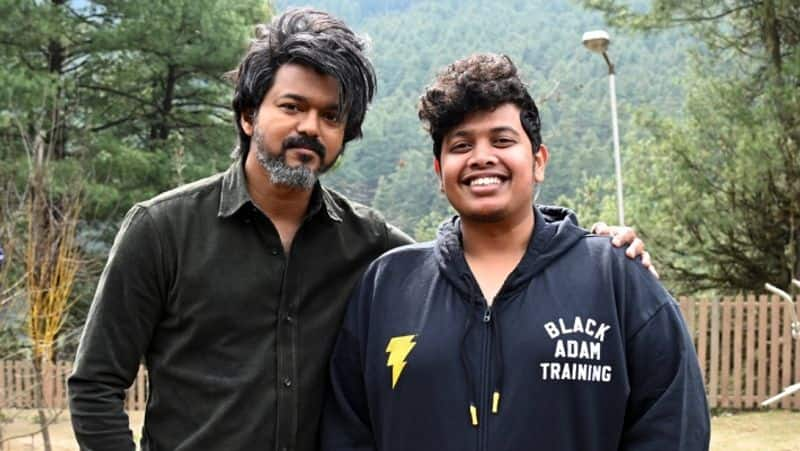 Youtuber Irfan first time Meeting Thalapathy Vijay in Leo Shoot kashmir gan