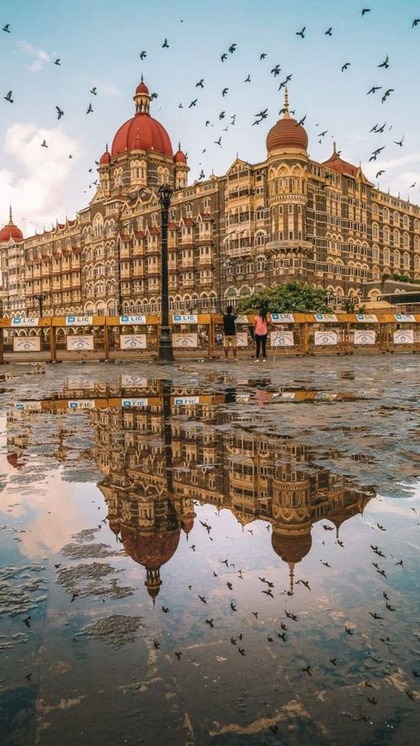 <p>पहले नंबर भारत की अर्थव्यवस्था में योगदान देना वाला राज्य महाराष्ट्र का नाम आता है। राज्य में लगातार शादियां टूट रही हैं और तलाक बढ़ रहे हैं। यहां पर 18.7 फीसदी लोग तलाक लेते हैं। </p>
