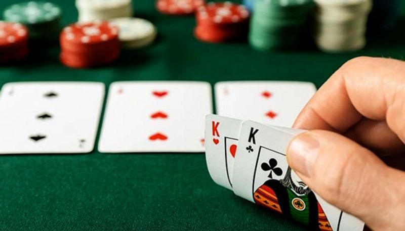 How to trick your opponent in poker