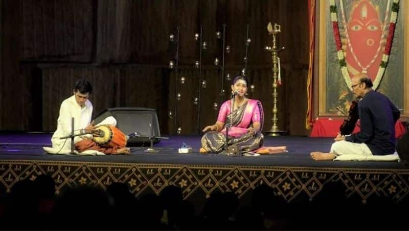 Uma Nandini's musical performance was performed at the Isha Navratri festival-rag