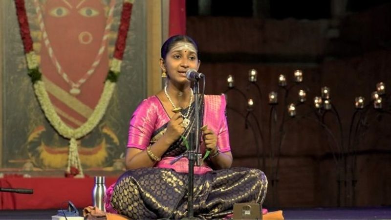 Uma Nandini's musical performance was performed at the Isha Navratri festival-rag