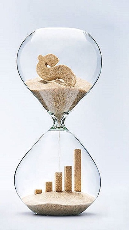 <p>दुनिया पर मंदी (recession) का खतरा मंडरा है। लगातार दिग्गज कंपनियों में कर्मचारियों की छंटनी की जा रही है। हजारों को नौकरी से निकाला जा रहा है। एक बार फिर ऐसी ही हुआ।<br />
 </p>
