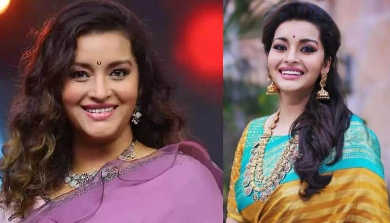 Actress Renu Desai Income Source NSK 