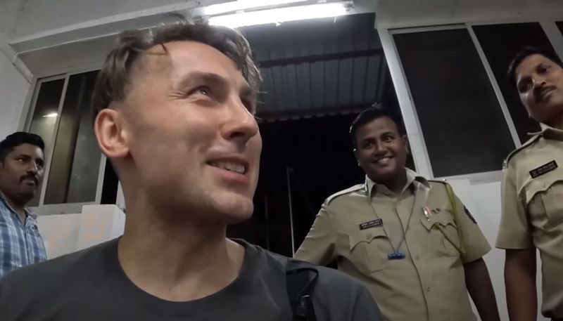 Best in the world UK vlogger praises Mumbai Police after he recovers lost iPhone netizens react watch gcw