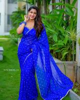 ఒంపుసొంపుల వయ్యారిలా విష్ణుప్రియ.. బ్లూ శారీలో కుర్రాళ్ళని కవ్వించే హొయలు, పిక్స్ వైరల్ 