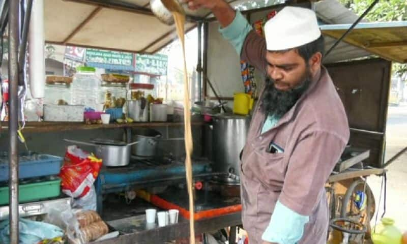 Street vendors for Delhi Republic Day Chaiwala Samiullah from Chamarajanagar chosen gvd