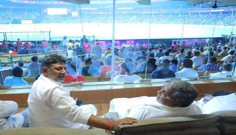 CM Siddaramaiah DCM DK Shivakumar Watched Australia - Pakistan Cricket Match in Bengaluru grg