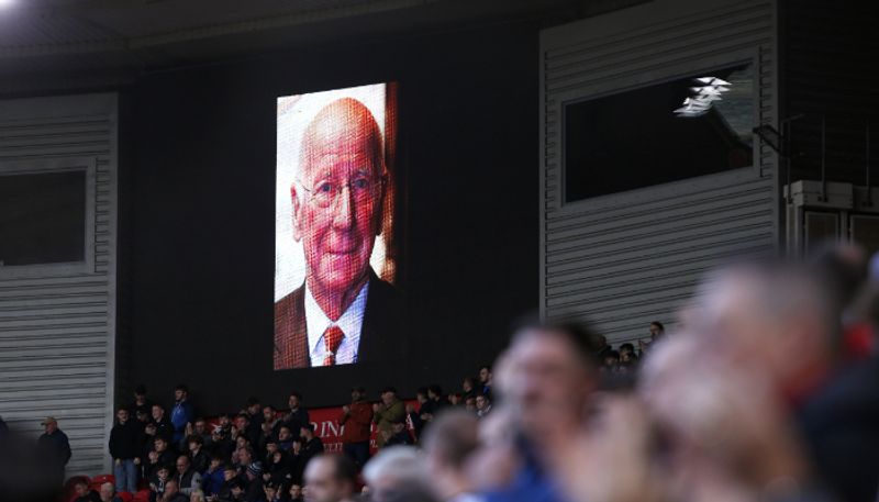 England World Cup winner and Manchester United legend Sir Bobby Charlton dies jje