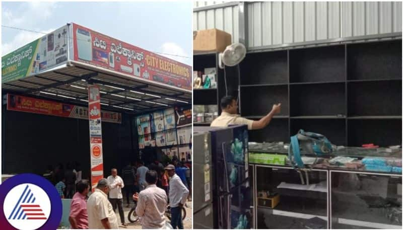 Mobiles and TVs collected for sale during dasara festival were robbed in Tumkur sat