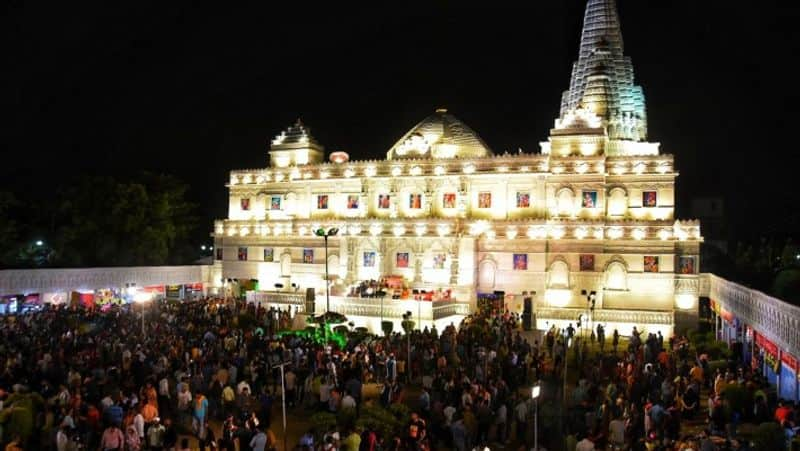 world biggest durga pooja pandal in lucknow zkamn