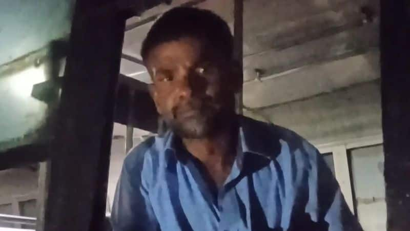 Obscene speech in drunkenness.. government bus Driver Video