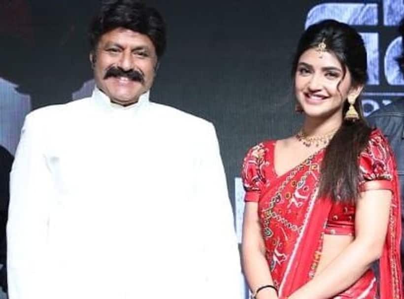 శ్రీలీల టాలీవుడ్ కి దొరికిన అదృష్టం... బాలకృష్ణ ఆసక్తికర కామెంట్స్ 