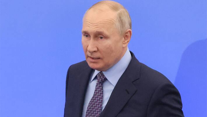 Absurd hoax': Kremlin sets record straight on Putin's health, body double speculations AJR