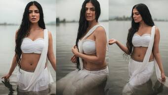 తడి సొగసుతో కడిగిన ముత్యంలా మాళవిక.. తెల్ల చీరలో అందాల దాడి, కుర్ర హృదయాల్లో కల్లోలం షురూ  