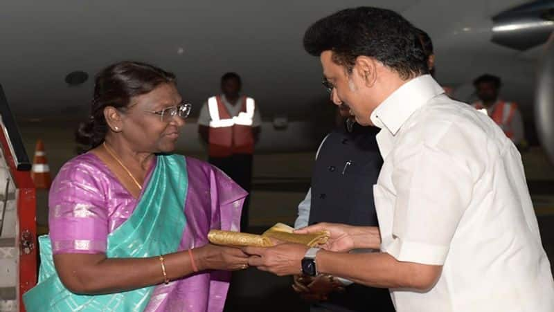 MK Stalin welcomes president of india droupadi murmu who came to chennai smp