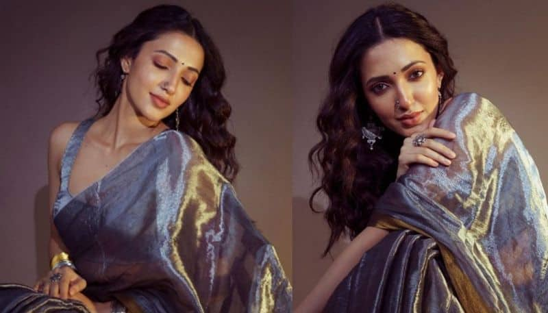 Neha Shetty attracts beautiful Stills in Saree NSK