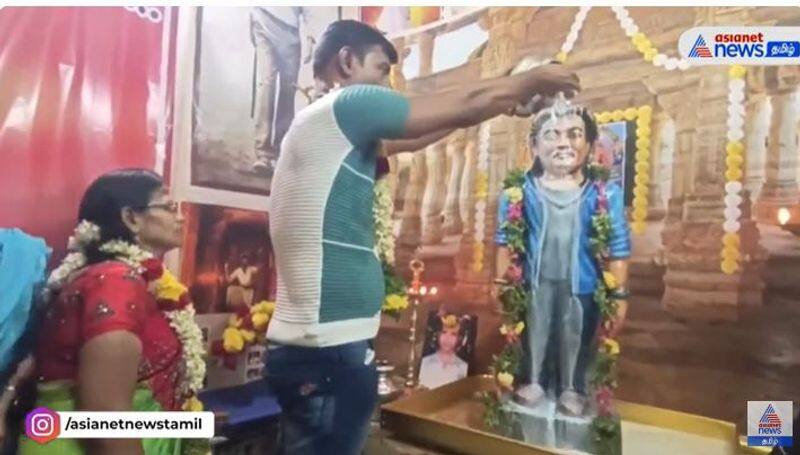 A fan built a temple for Rajinikanth worship 250 kg statue mma