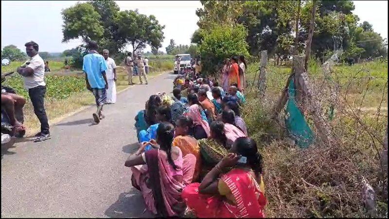 women protest against new tasmac opening at dharmapuri district vel