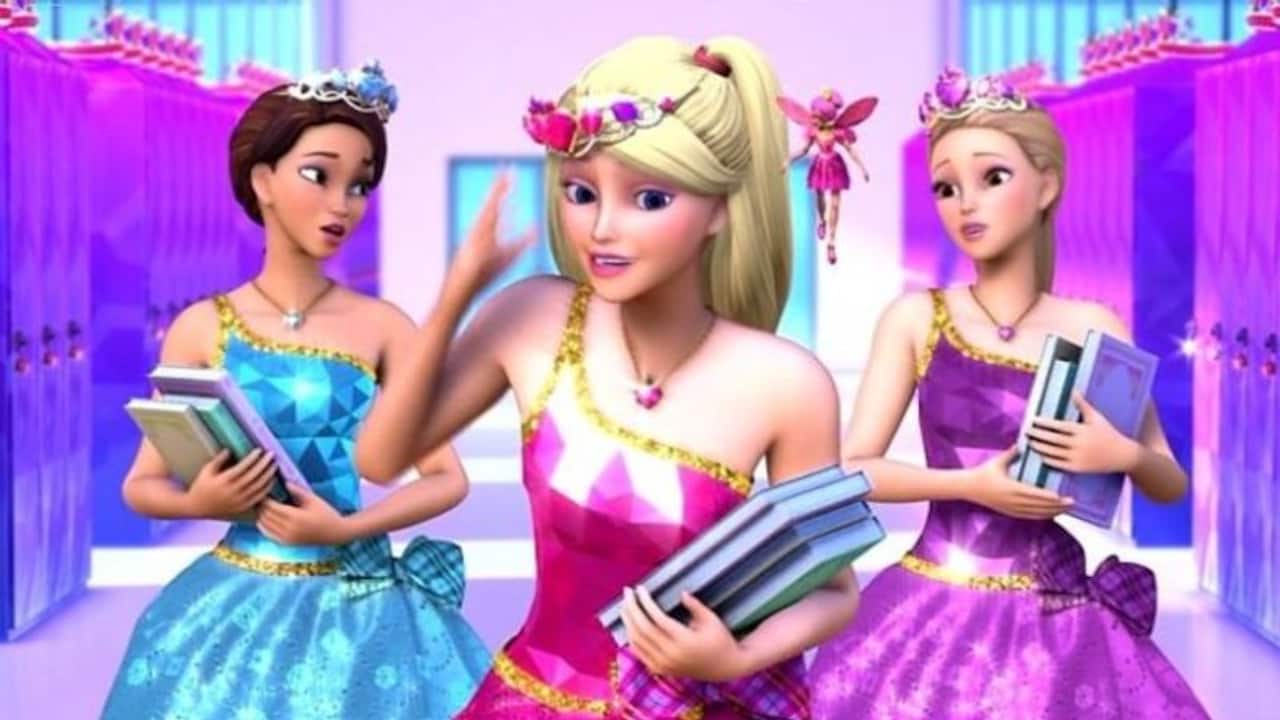 पहली बार Barbie Doll देख रोने लगी 80 साल की महिला, इमोश्नल कर देगा Video 