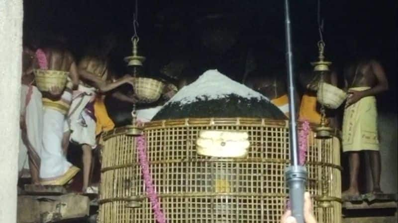 thousands of devotees participate annabhishekam at gangaikonda chozhapuram temple in ariyalur district vel