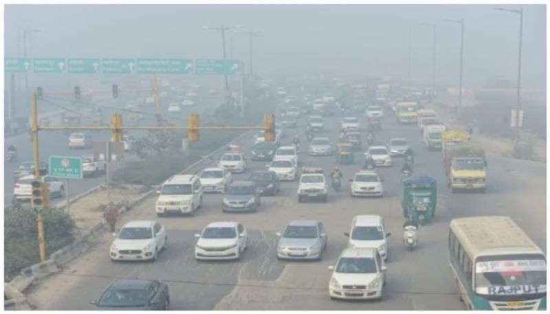 Delhi air pollution.. AAP government has banned those vehicles from entering the national capital..ISR