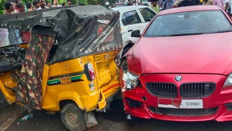 chennai luxury car Accident...7 people seriously injured tvk