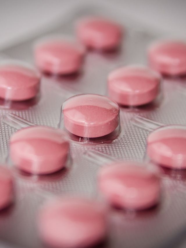 ডাখাবার খাওয়ার কতক্ষণ বাদে ওষুধ খাওয়া উচিত, কী বলছে গবেষণা | How Soon ...