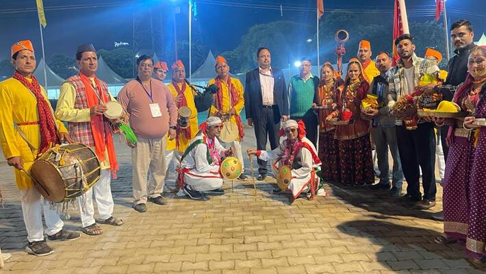 Amrit-Kalash-Yatra-team-reach-delhi