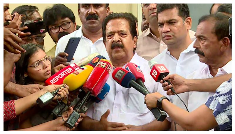 congress leader ramesh chennithala agaist pinarayi vijayan on malappuram reamrks in hindu article