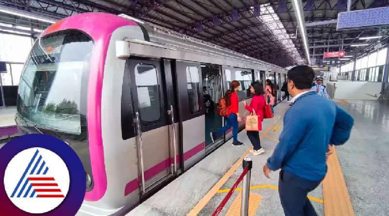 No safety in Bengaluru metro Child falls on tracks at Baiyappanahalli station train service delayed vkp