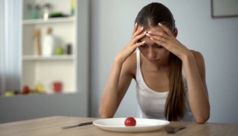 Iron Deficiency symptoms and food sources to prevent it 