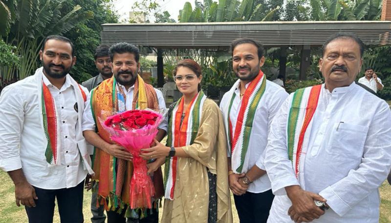 big shock to BRS in kamareddy municipal vice chairman indu priya Joins Congress ksm