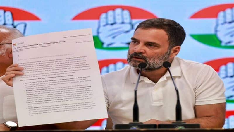 Rahul gandhi condemns opposition leaders mobile phone snooping smp