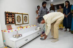 ఇంట్లోకి వెళ్లగానే చంద్రబాబు చేసిన మొదటి పని ఇదే... భువనేశ్వరి భావోద్వేగం