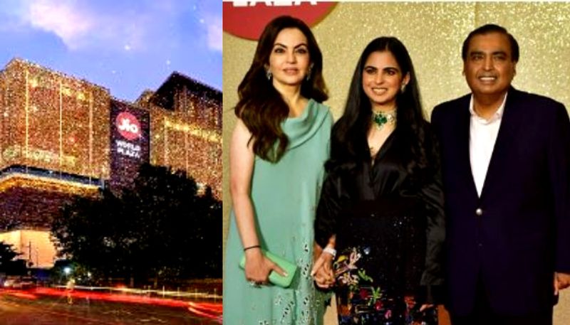 Mukesh Ambani, Nita Ambani praise Isha Ambani at luxury mall's opening APK 