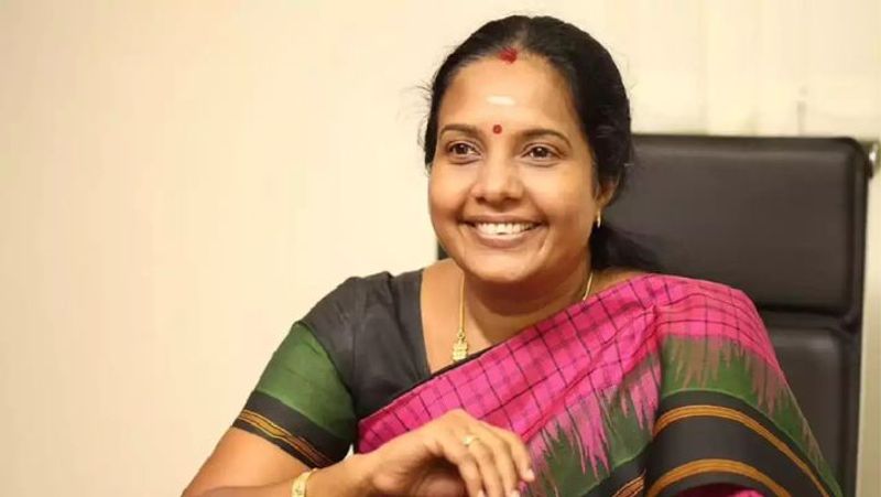 Kovai south BJP MLA Vanathi Srinivasan admitted to hospital-rag