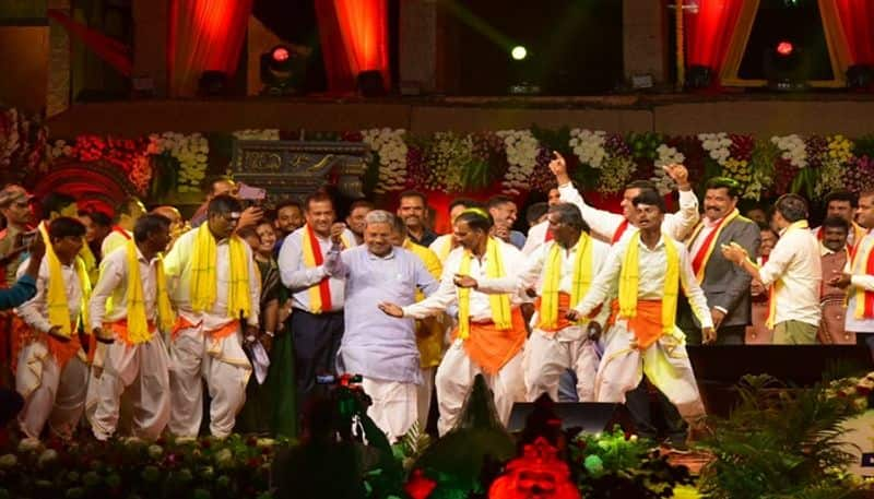 CM Siddaramaiah Dance to Folk Song  at Hampi in Vijayanagara grg 