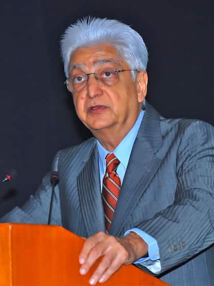 <p>देश की दिग्गज IT कंपनी विप्रो के संस्थापक अजीम प्रेमजी ने पिता और बेटों के प्यार की नई परिभाषा लिखीं उन्होंने ऐसा निर्णय लिया जिसने सबको चौंका दिया।</p>

