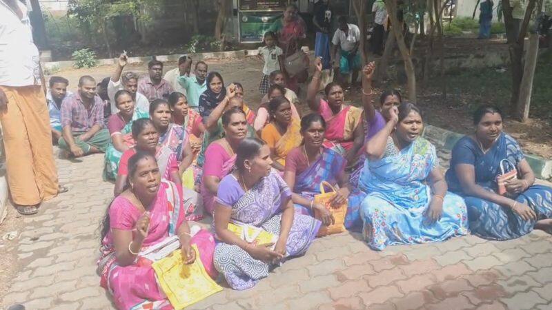 women protest in thiruvarur for due to need a kalaignar magalir urimai thogai vel